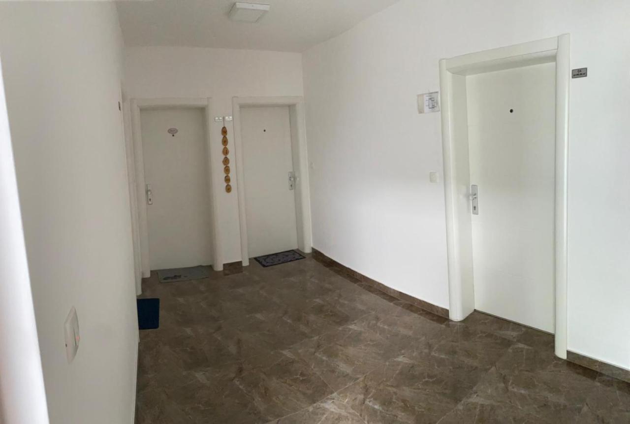Apartman Bistrica Livno Eksteriør billede